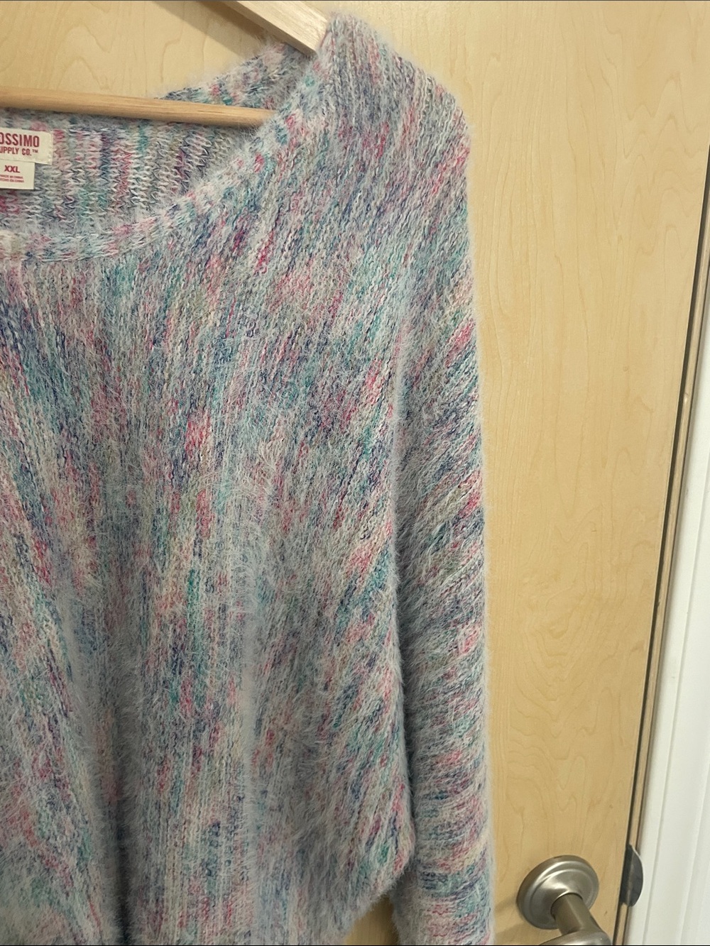 โจ Mossimo XXL Pastel Fuzzy Dolman Sleeve Sweater - Picture 6 of 8